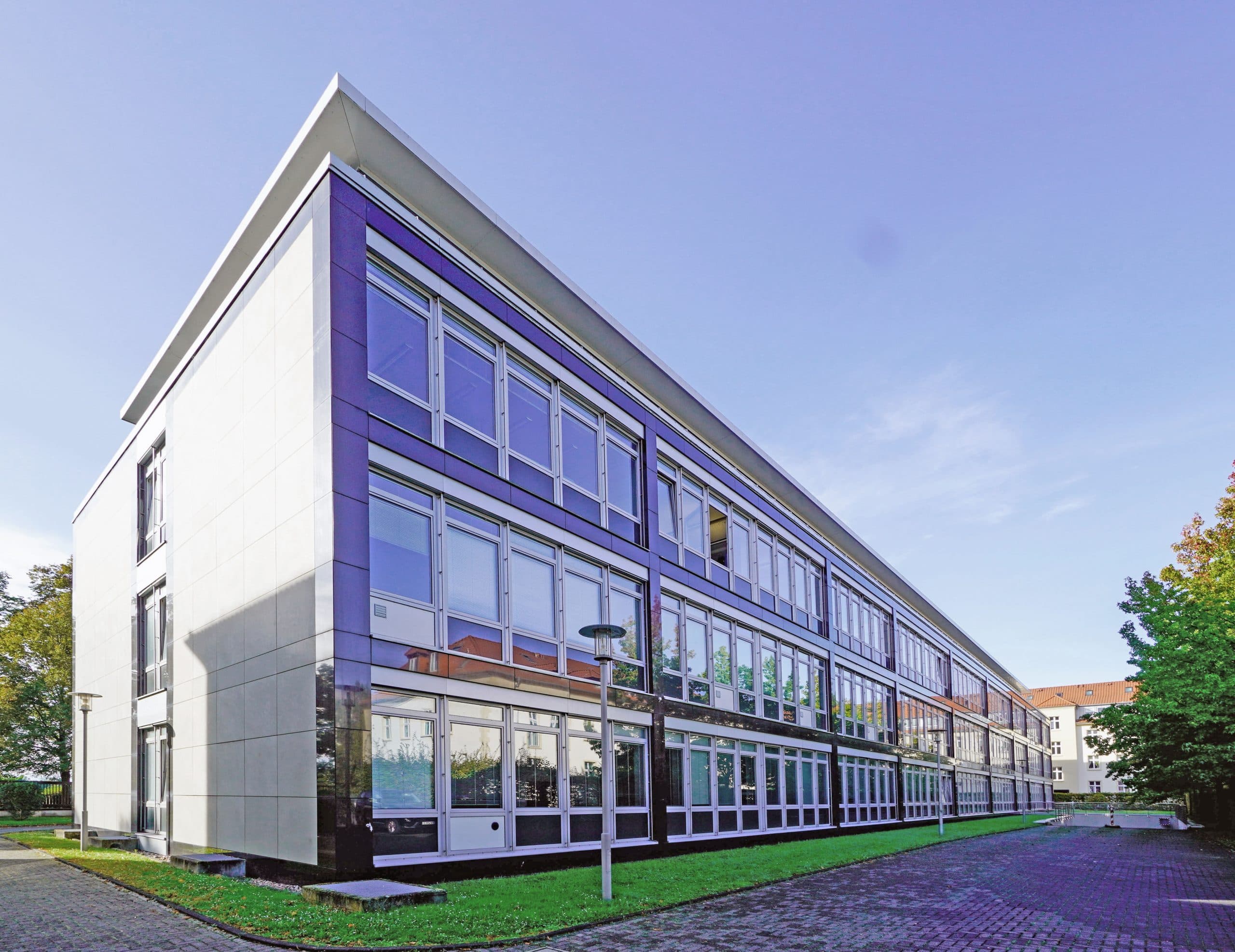 Savills: Wohnungsunternehmen mietet Bürofläche in Köln-Junkersdorf