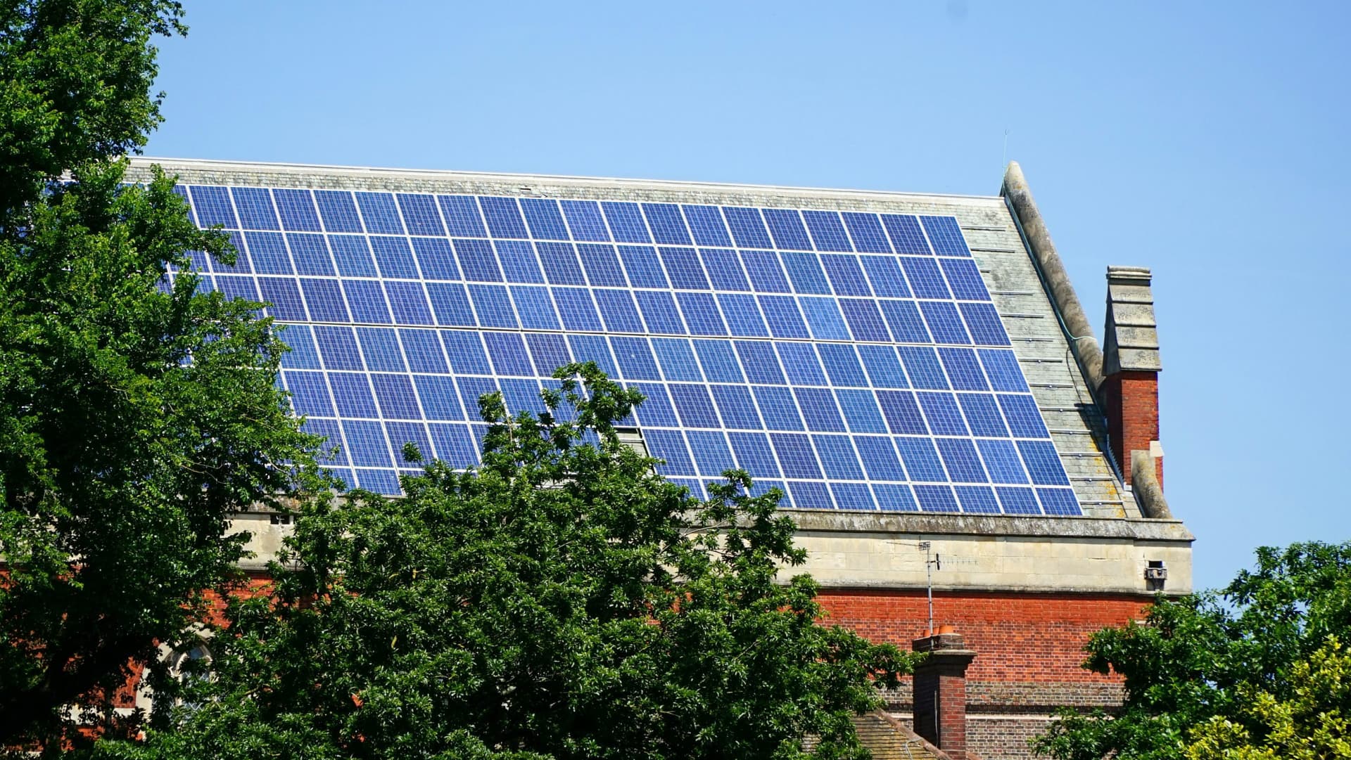 Förder-Kahlschlag bei energetischer Sanierung - Ein fatales Signal für Klimaschutz und Wirtschaft