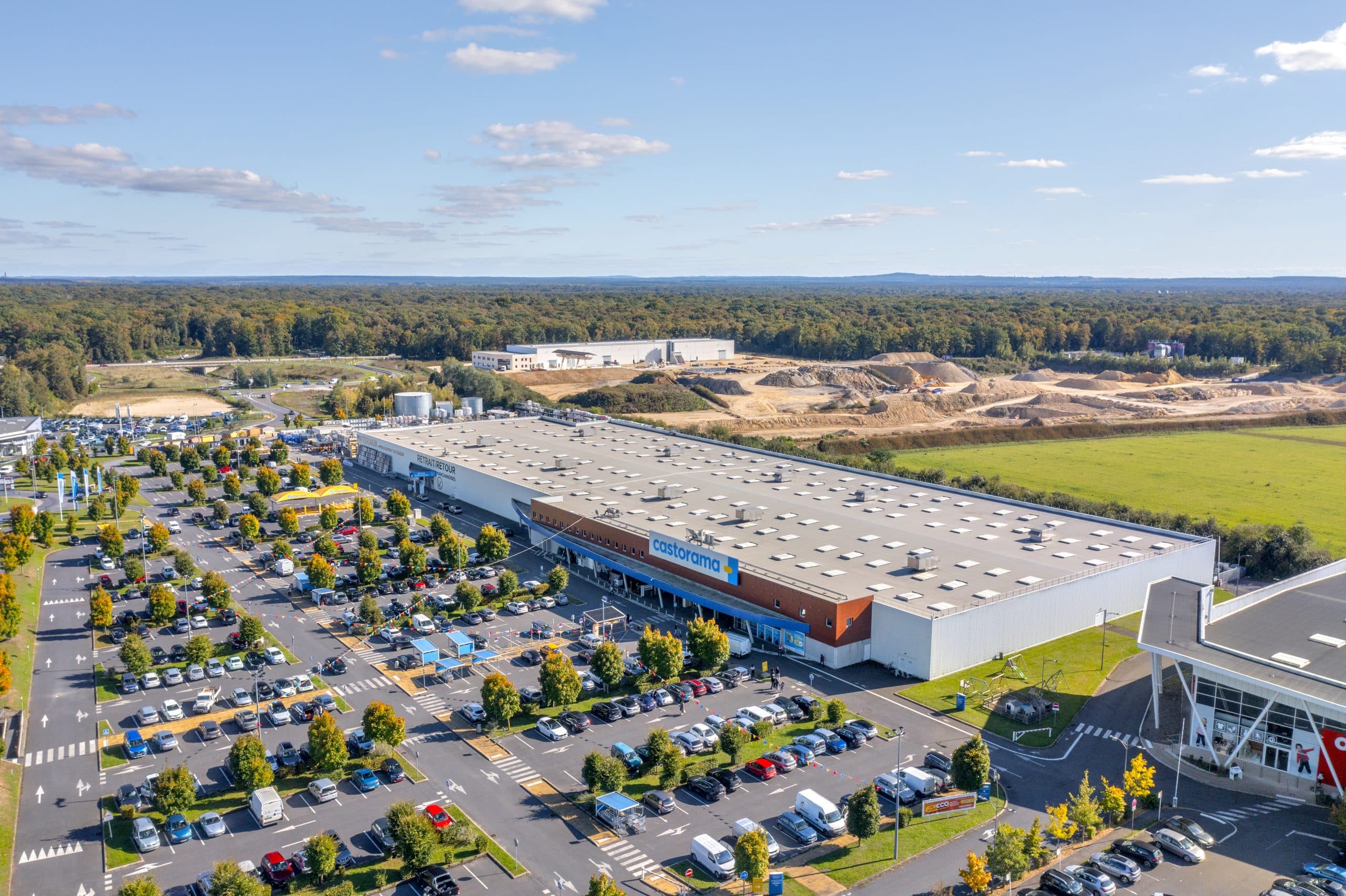 HIH extends lease with Castorama DIY chain in northern France