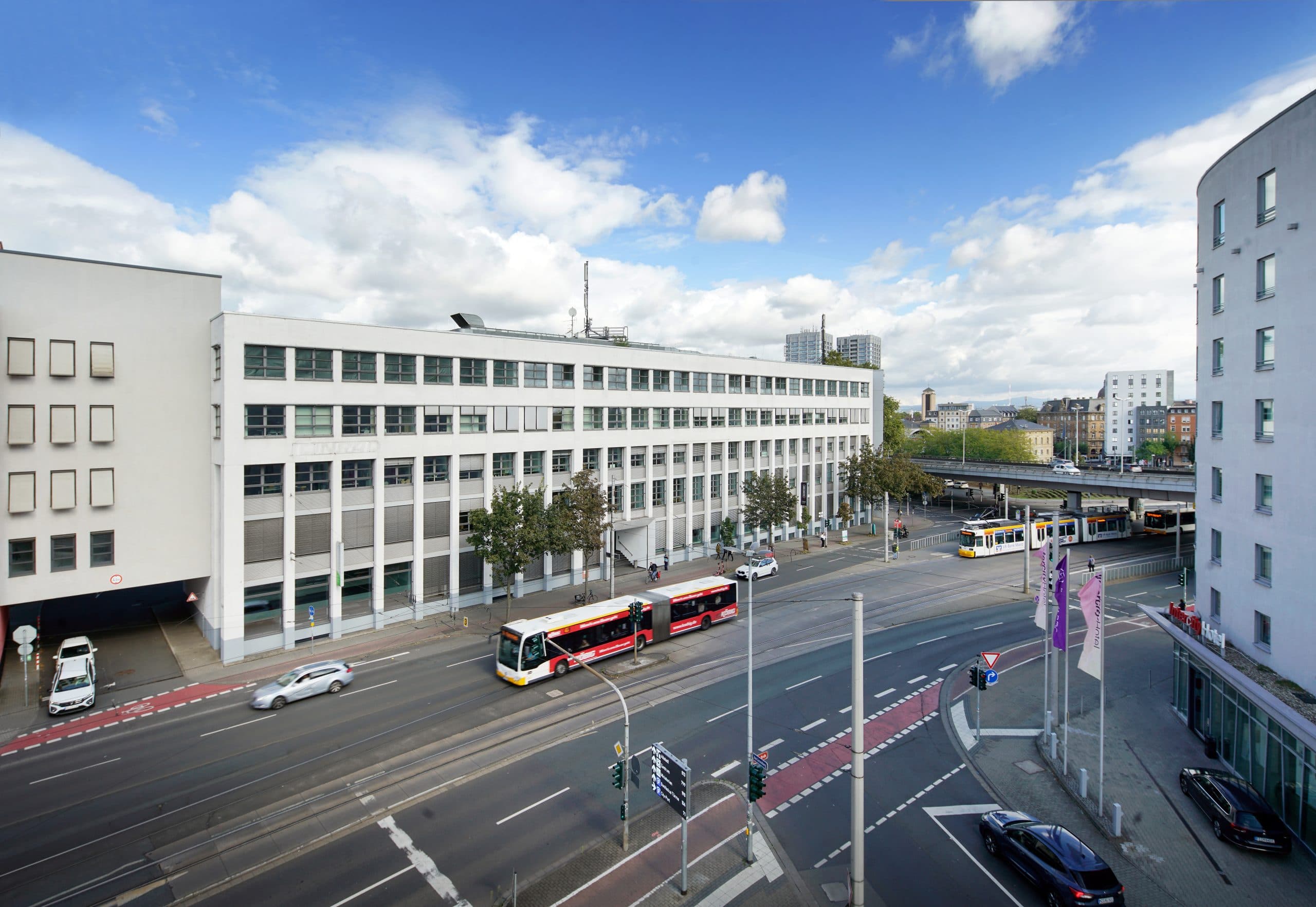 Mainz: Beyond Real Estate Holding sichert sich die „Station West“ am Hauptbahnhof, gemanagt von Montano Real Estate