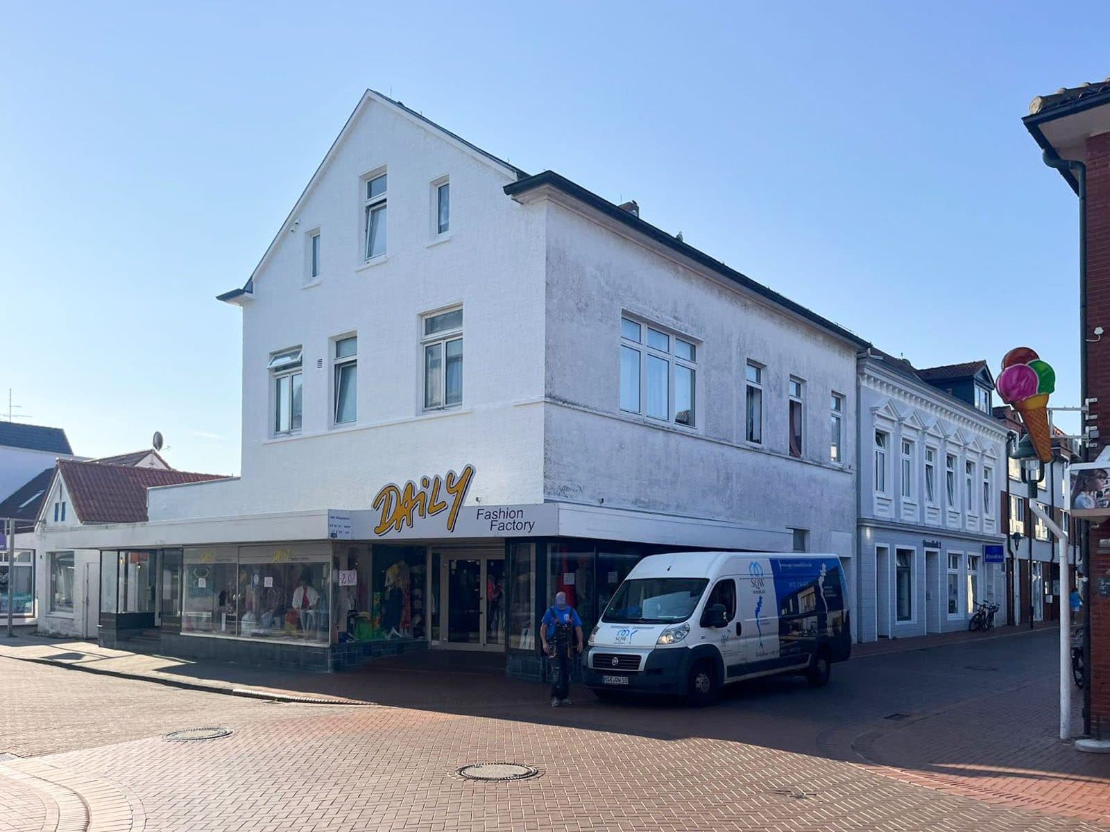 Robert C. Spies vermittelt Wohn- und Geschäftshaus auf Norderney