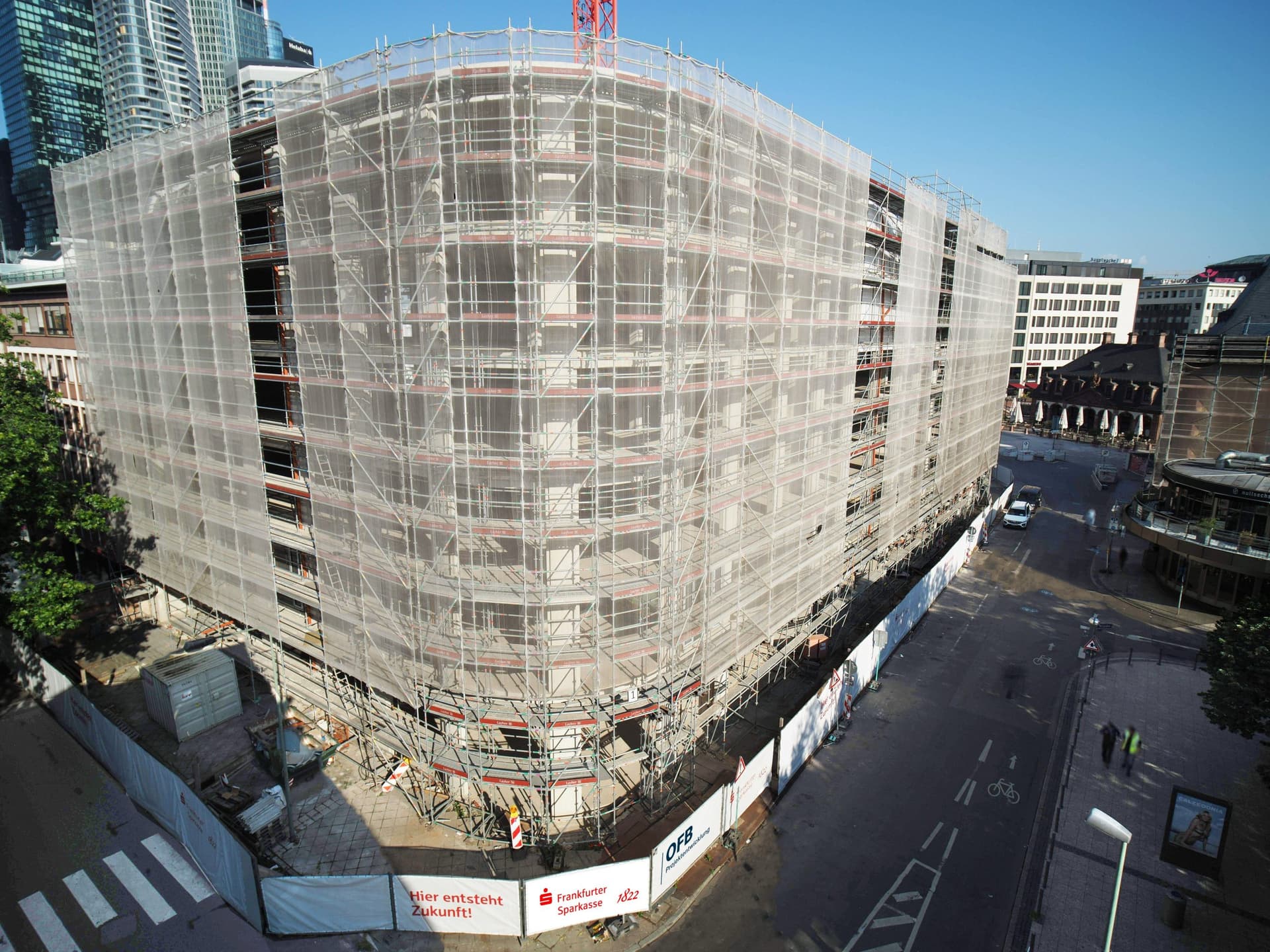 Frankfurter Sparkasse realisiert neue Zentrale mit OFB