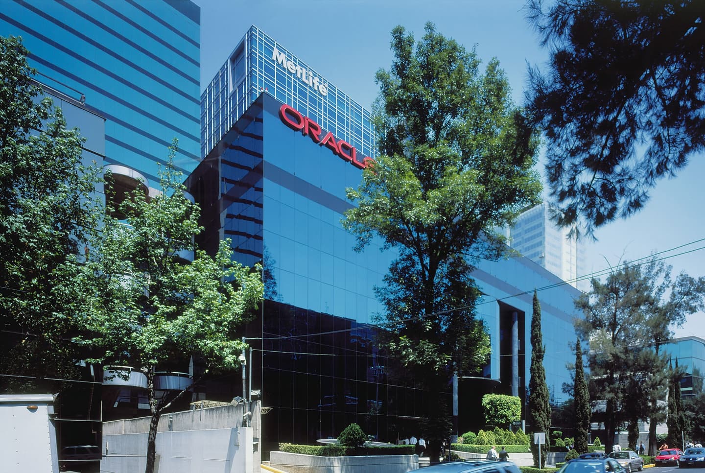 Union Investment has sold two office buildings in Mexico City