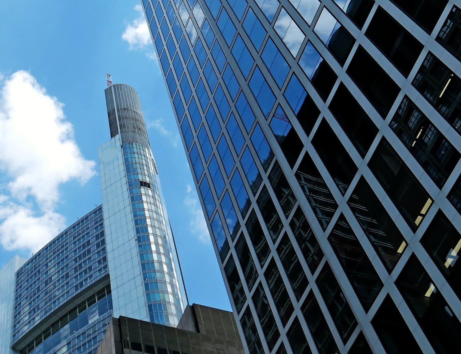 Bilanz 2025 – Ausblick 2026: Aengevelt analysiert Spitzenplatz für Büromarkt Frankfurt.