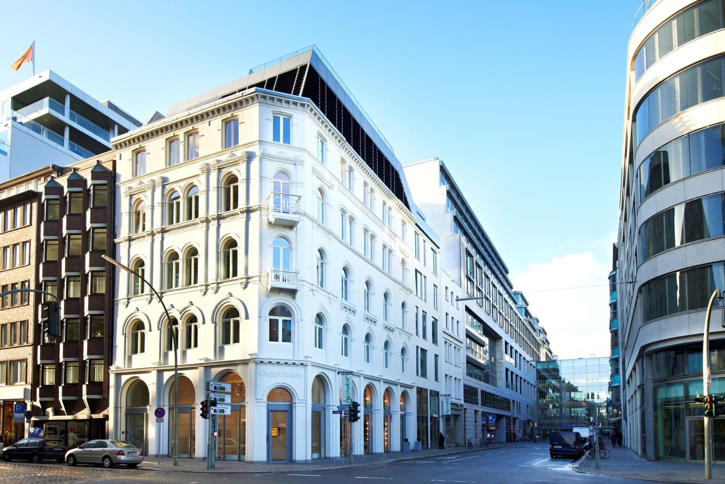 CONREN erzielt langfristige Neuvermietung im Hamburger Objekt Alstertor 17 / Hermannstraße 3