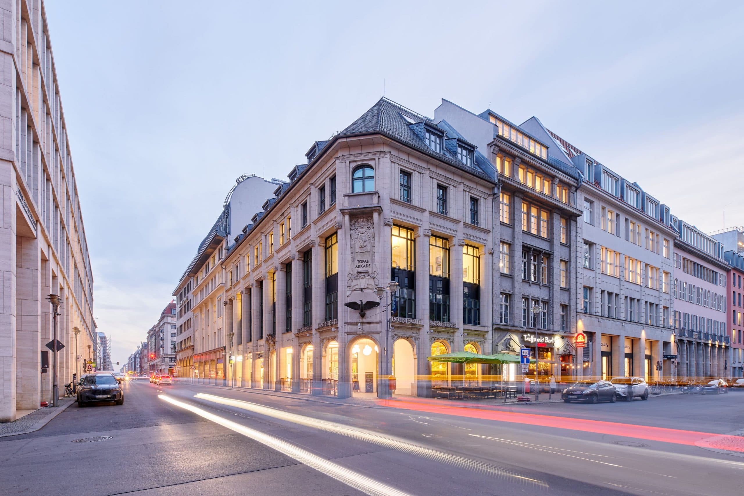 Sonar Real Estate erwirbt Berliner Büro- und Einzelhandelsimmobilie „Topas Arkade“