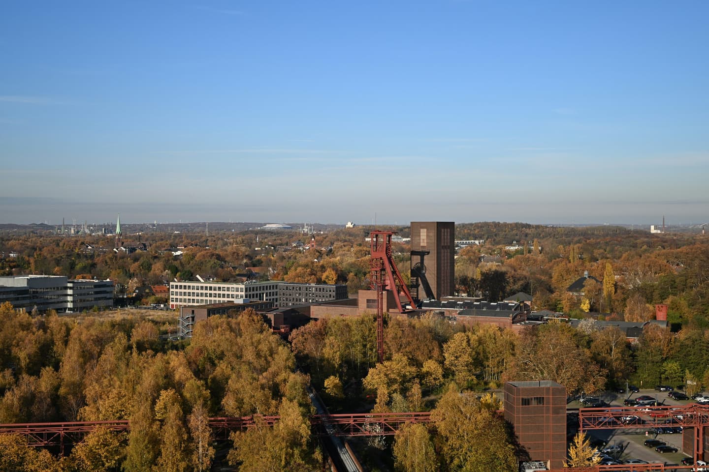 Logistics: Ruhr region clearly at the top of the location ranking, result above average again for the first time since 2021