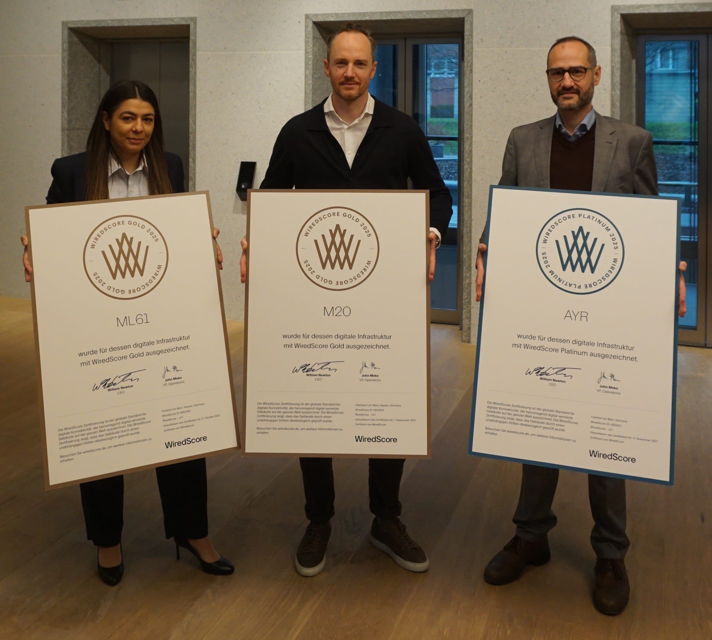 WiredScore Gold und Platin für drei Büroobjekte  – starke digitale Infrastruktur und nachhaltige Gebäudestandards bestätigt