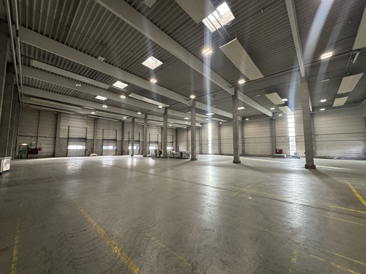 REALOGIS vermittelt Hallen- und Bürofläche in Ginsheim-Gustavsburg an Sovereign Network