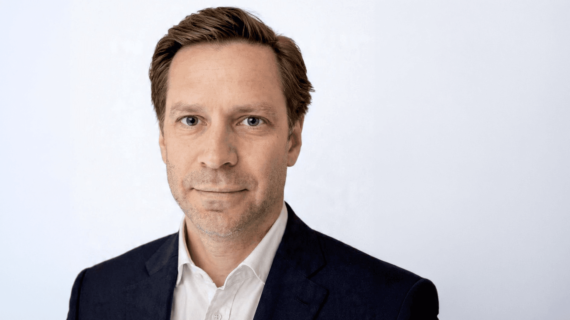 Julian Schinke schließt sich JLL als EMEA Consulting Industrial Lead an