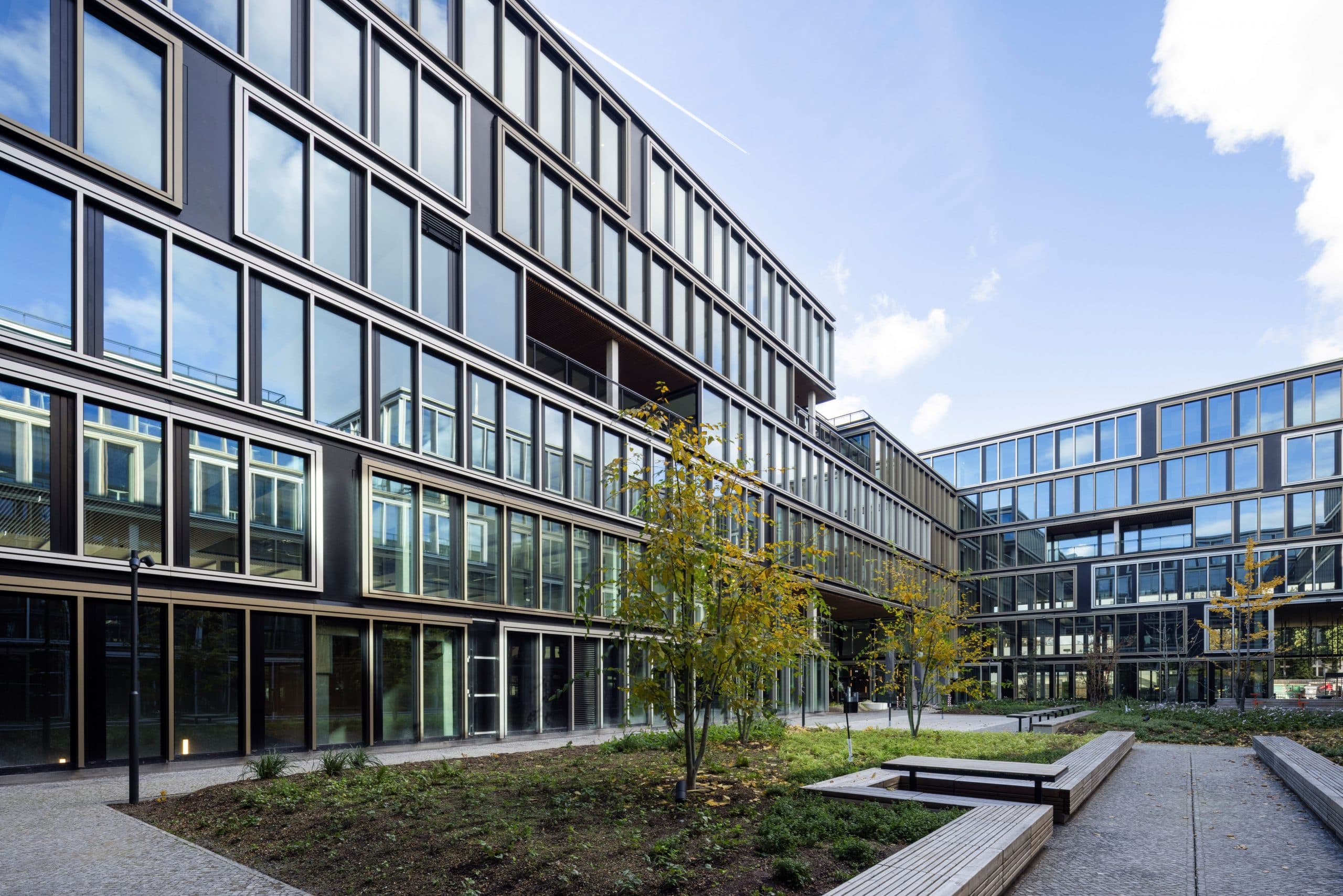 OFFICEHOME Pollux Bürogebäude mit Innenhof in Berlin-Friedrichshain