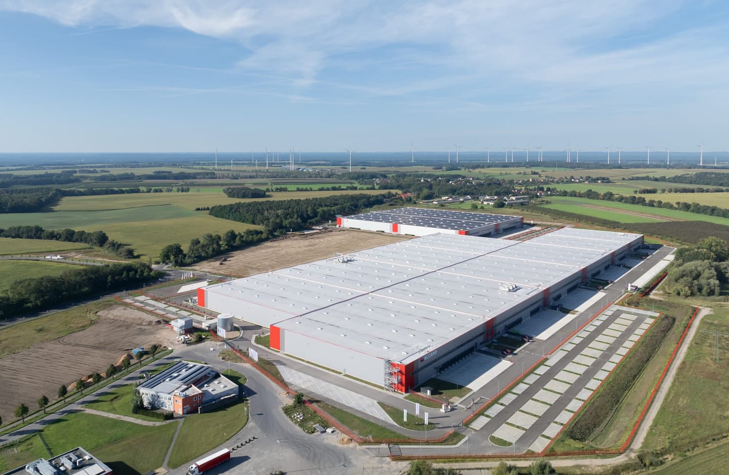 ALCARO vermietet 94.000 Quadratmeter Logistikfläche in Frankfurt (Oder) an internationalen Logistikdienstleister