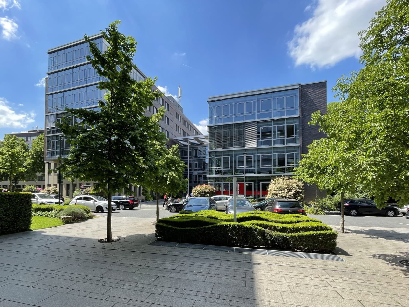 corealis vermittelt langfristige Büroanmietung an MainTech Europe in Düsseldorf