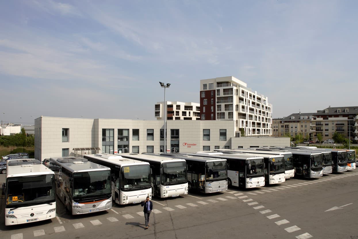 AG Real Estate France announces the sale of its national bus depot portfolio