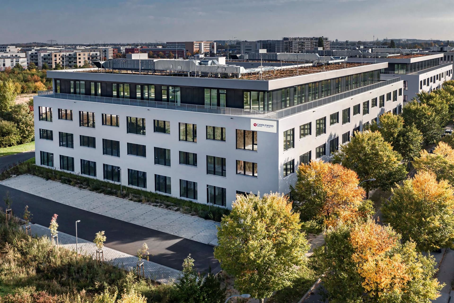 NOVUM Hospitality and IHG Hotels & Resorts open "Candlewood Suites Berlin Airport" at Mizar Gate Office Airport at BER