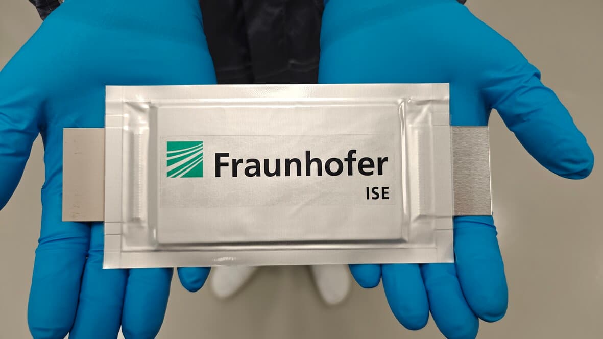 More Energy at the Same Weight: Fraunhofer ISE Optimizes Battery Cells