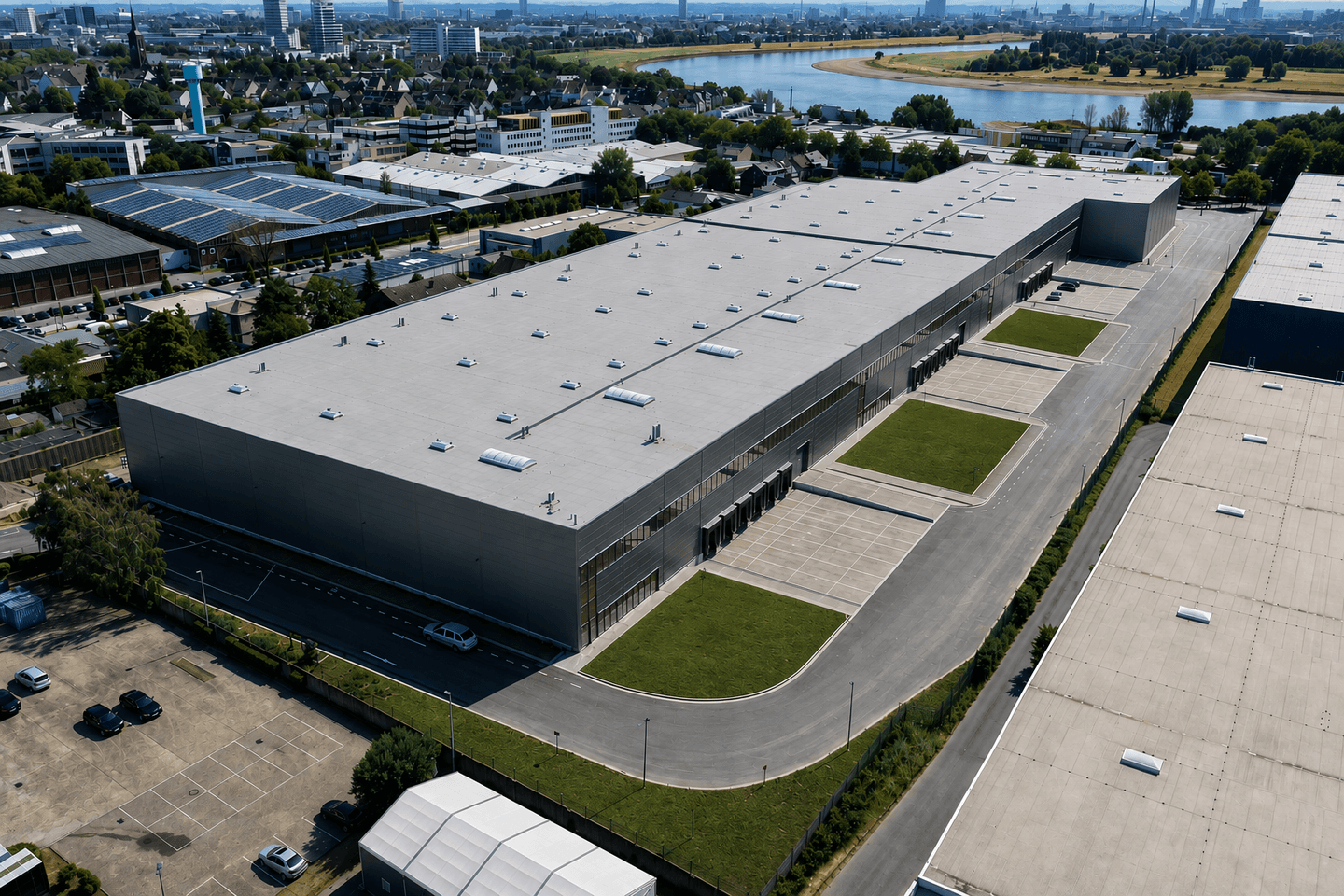 Tishman Speyer beauftragt Savills mit Property Management für zwei Logistikimmobilien