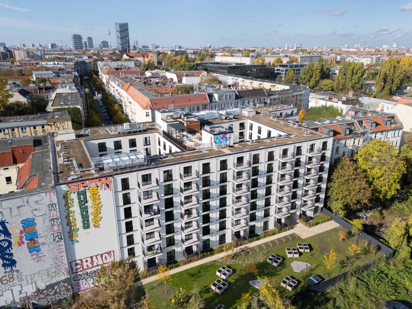 International Campus celebrates the opening of THE FIZZ in Berlin-Friedrichshain