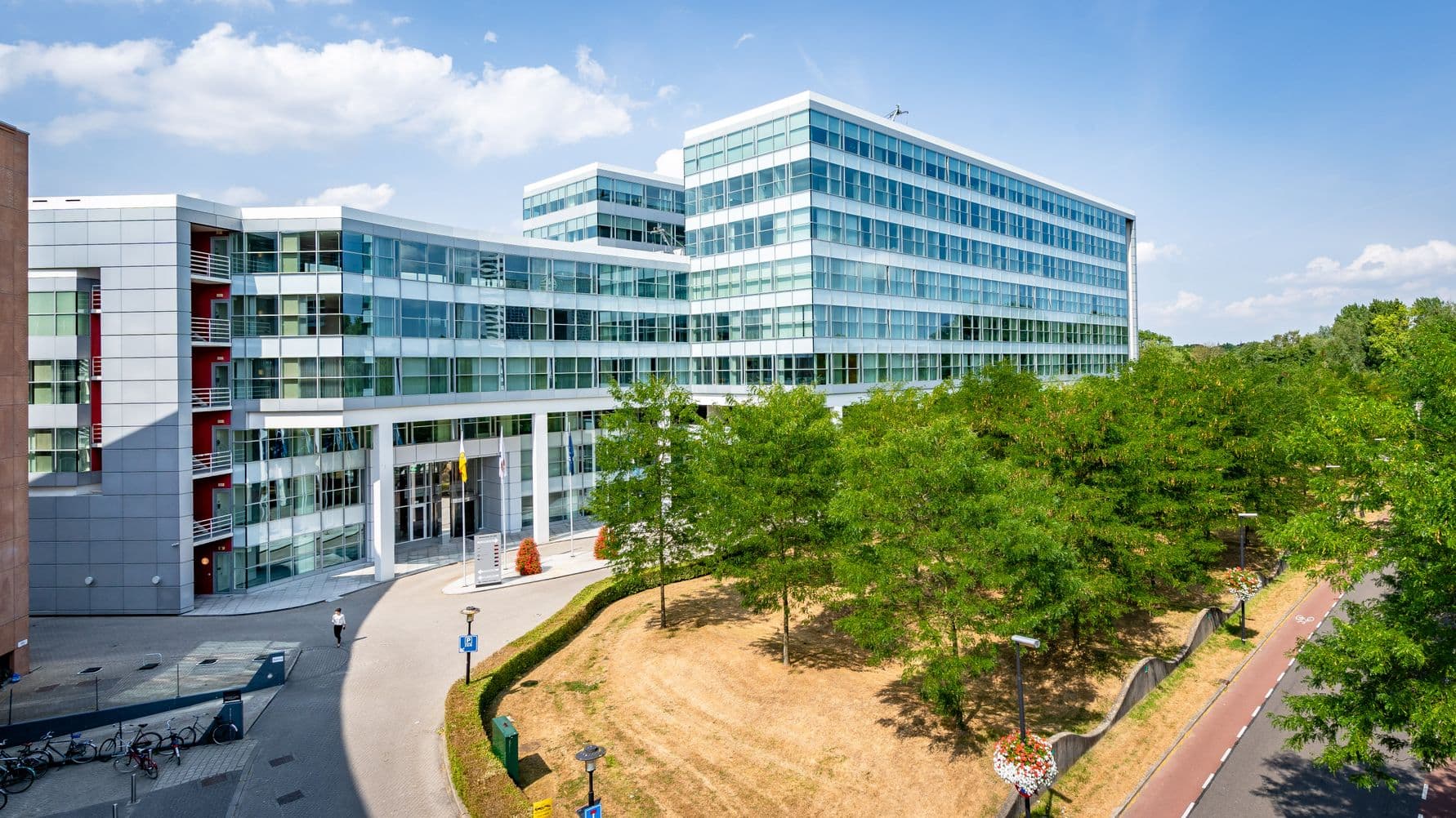 Aroundtown leases around 3,500 sqm office space at Newton House in Utrecht