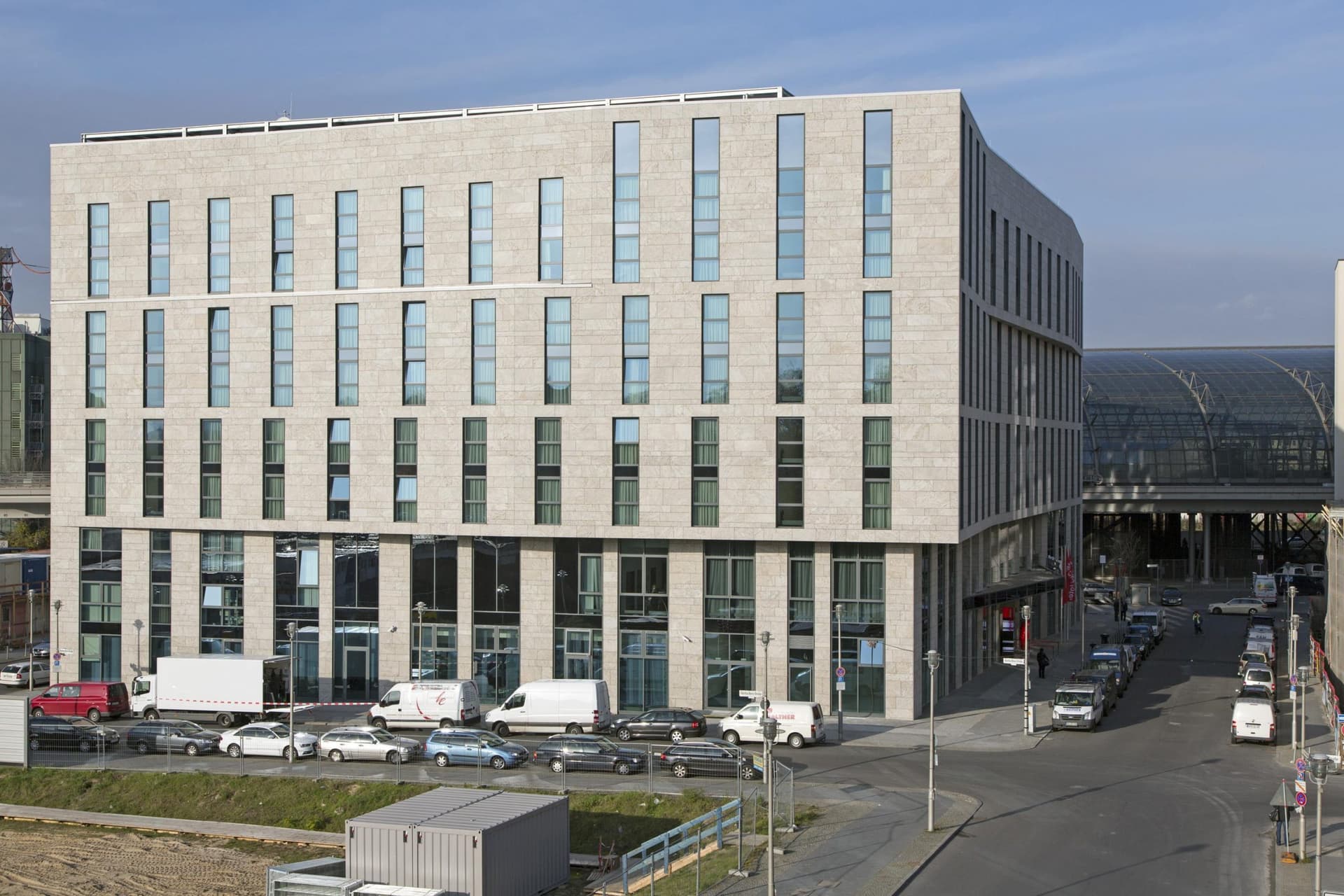 Invesco Real Estate erwirbt Hotel in Berlin Mitte für institutionellen Einzelmandatskunden