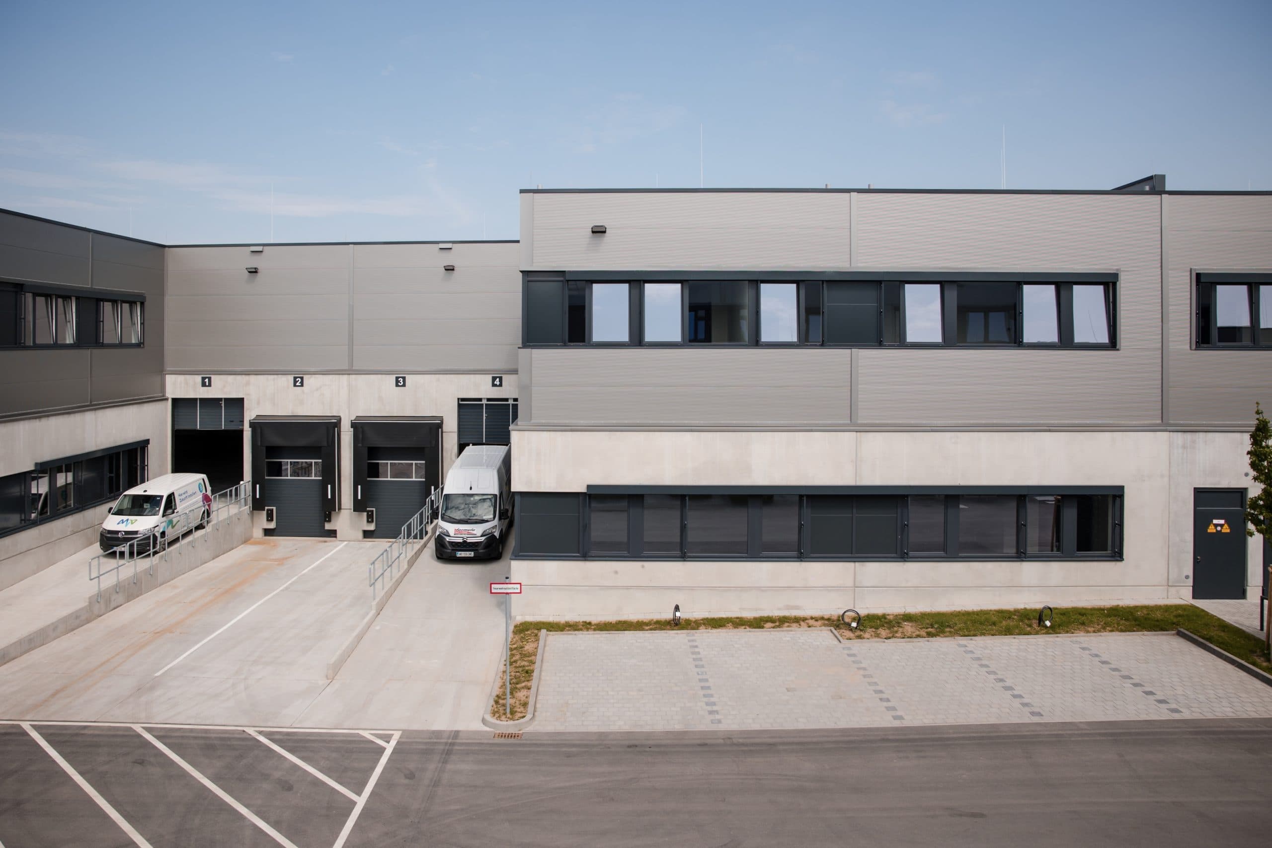 Quantum legt neuen Light Industrial Fonds auf und erwirbt City Dock Mannheim Süd von Panattoni