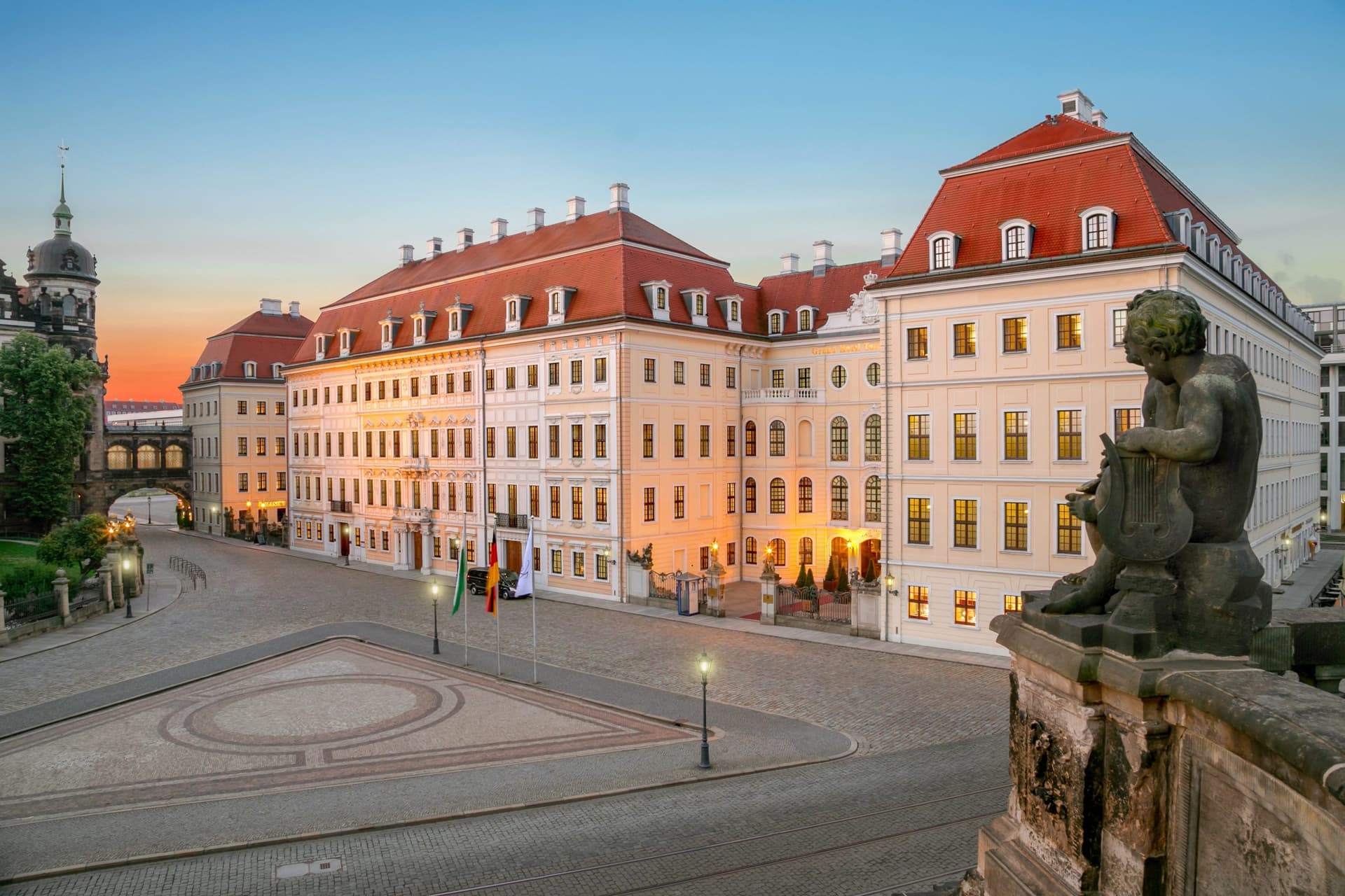 ABG Real Estate Group übernimmt Assetmanagement-Mandat für Taschenbergpalais in Dresden