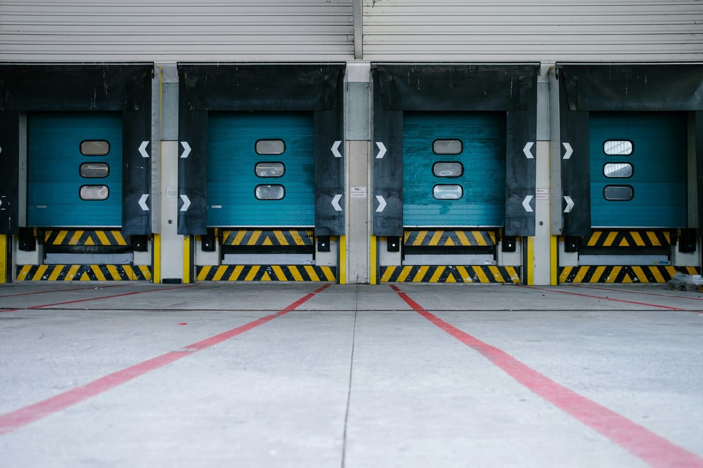 New logistics survey from Brookfield Properties, Savills and Analytiqa shows growing confidence among investors and developers, but caution among users