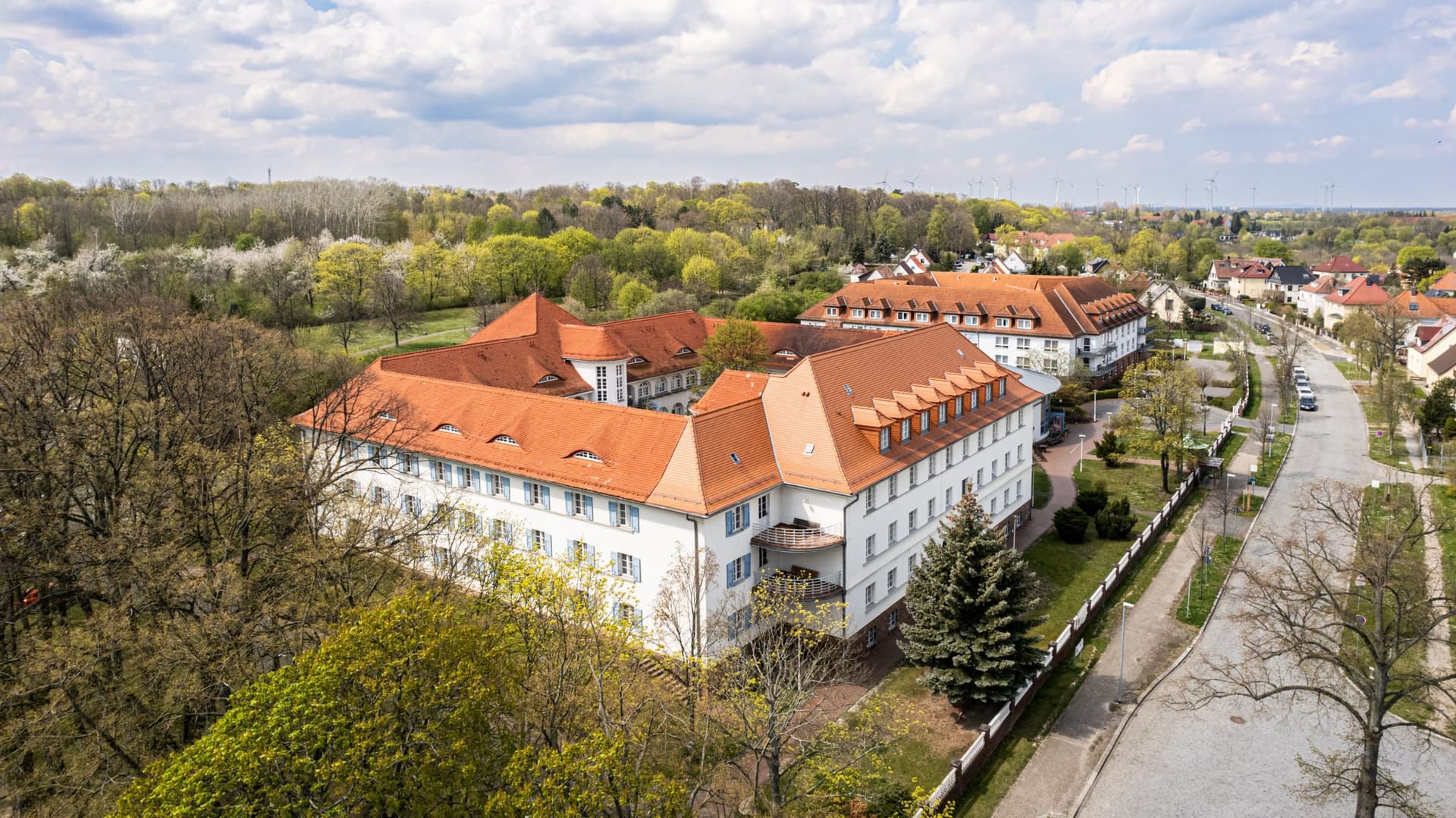 Dr. Peters Group realizes follow-up leases for three nursing homes with a term of at least 20 years