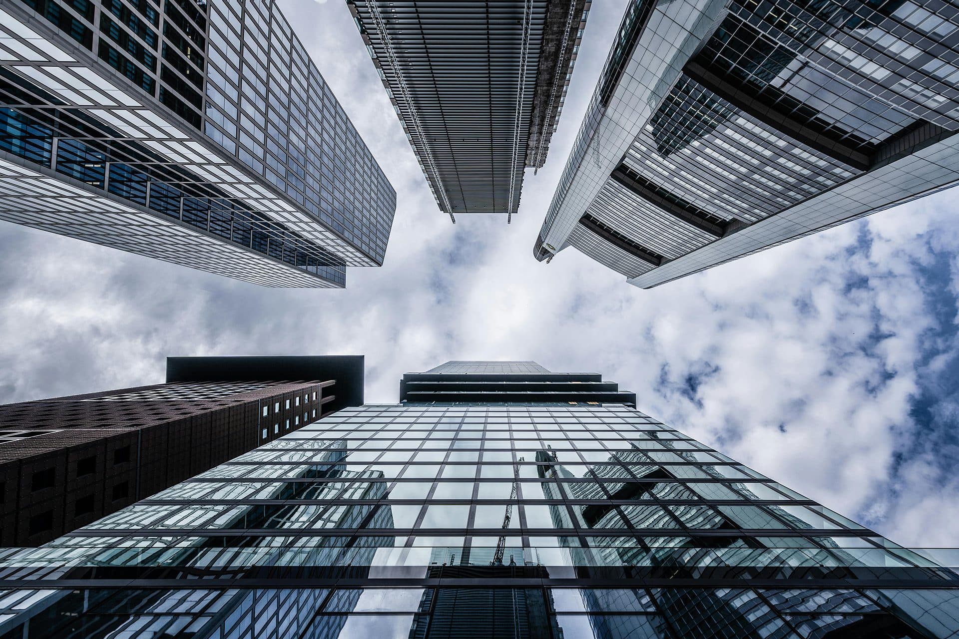 KINGSTONE Family Office Real Estate Report 2025: Real estate forms the backbone of asset allocation with a ratio of around 56 percent