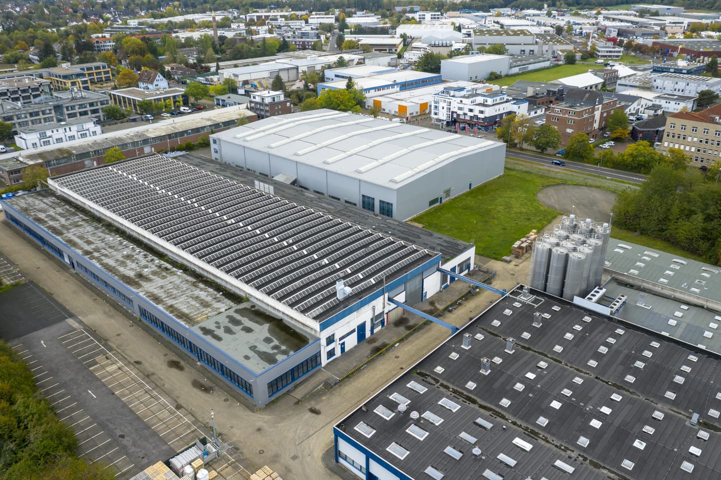 Colliers - City of Cologne rents new location for Osmab building yard in Cologne-Rodenkirchen