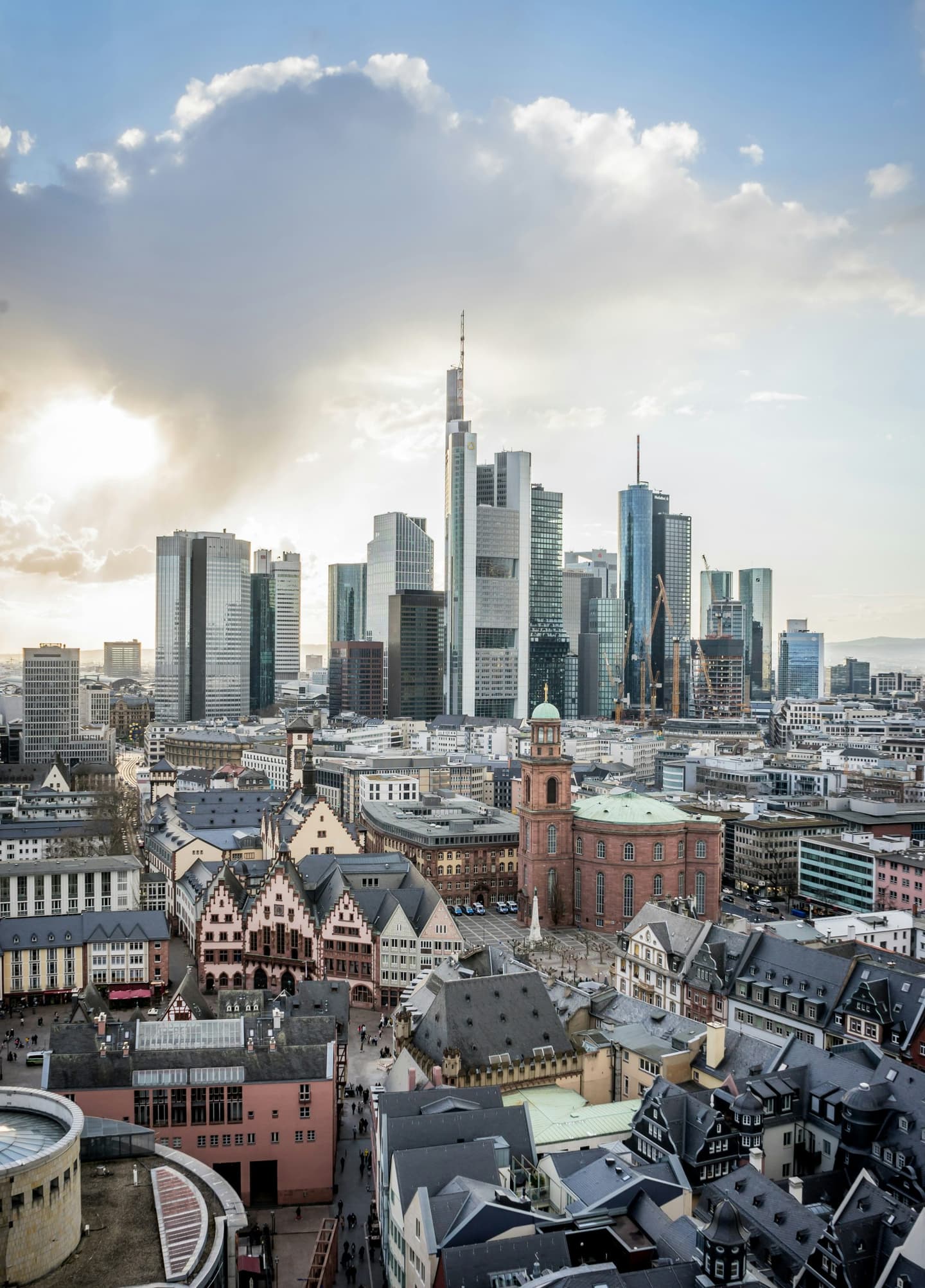 Frankfurt's premium real estate market relatively stable: DAHLER sees growing supply and moderate price movements