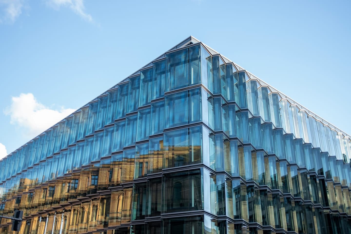 European office take-up and prime rents continue to rise
