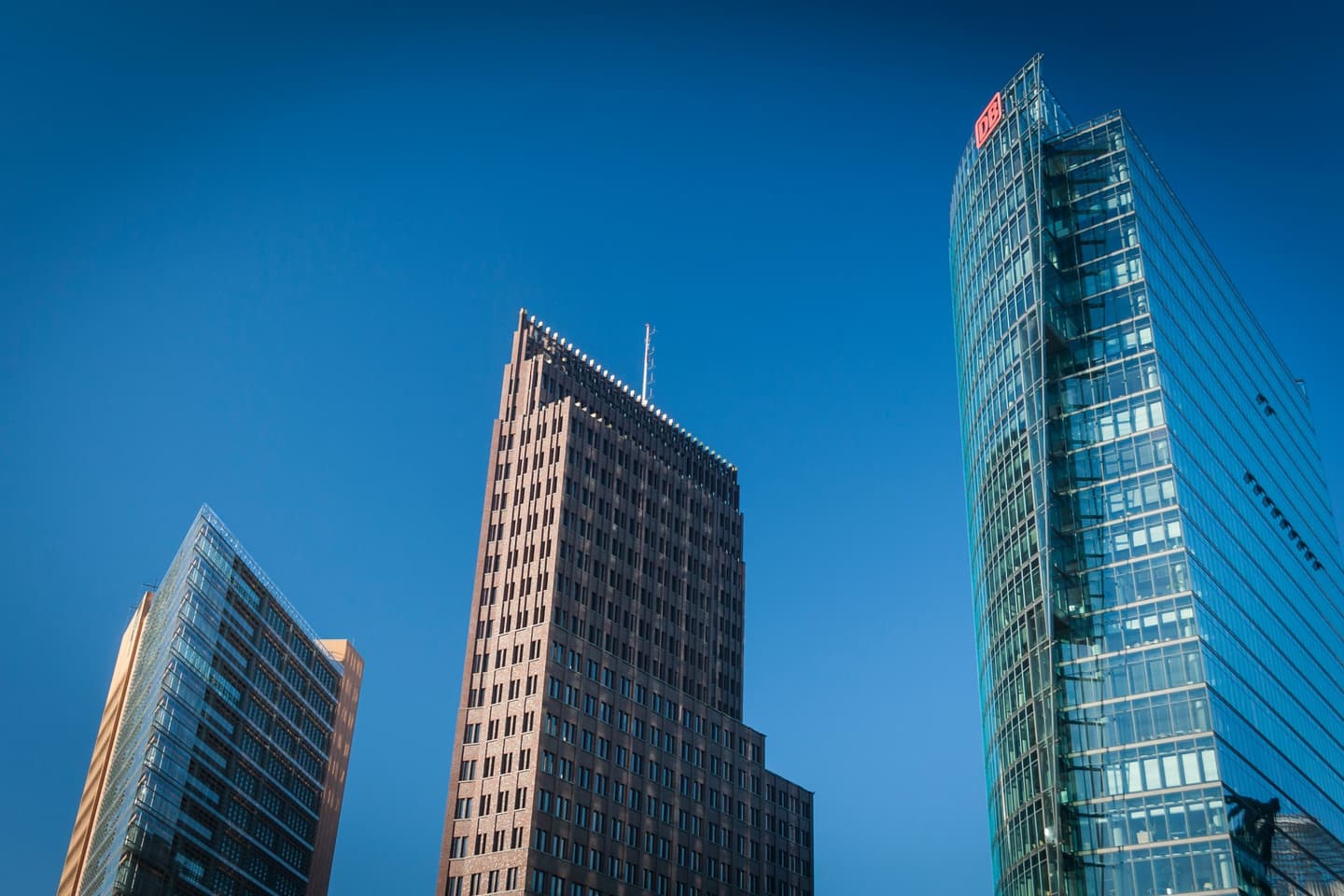 Office leasing market in Berlin Q4-2025: High demand for small-scale, high-quality office space meets limited supply