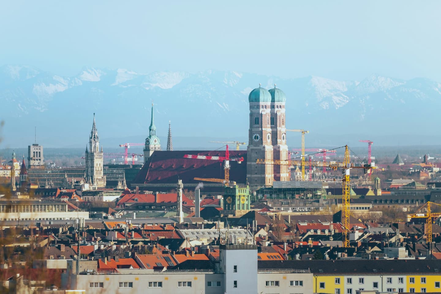 Investmentmarkt München: Erneut Rang zwei im Standortvergleich, 44 % des Volumens in Q4
