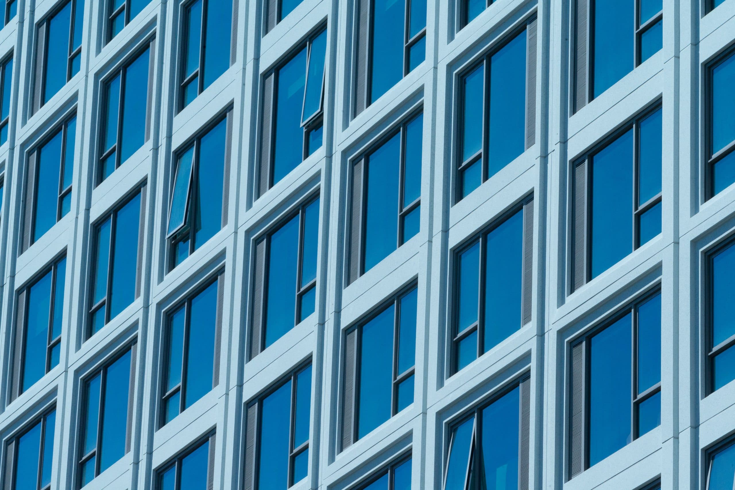 Colliers - Abnehmende Dynamik bei Großabschlüssen limitiert den Büroflächenumsatz