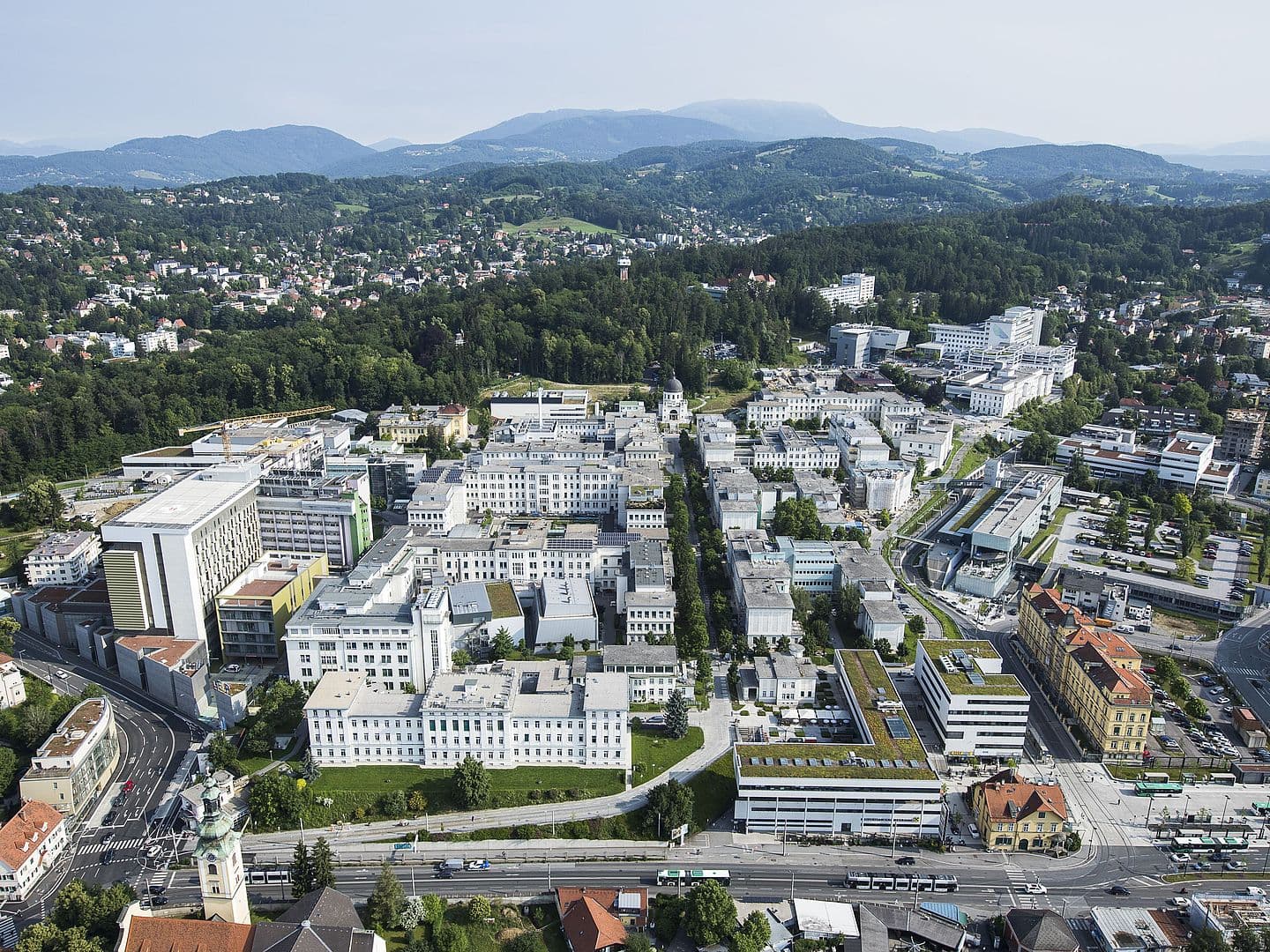Lorenz Consult is responsible for general planning for new operating theatre building at LKH-Univ. Klinikum Graz