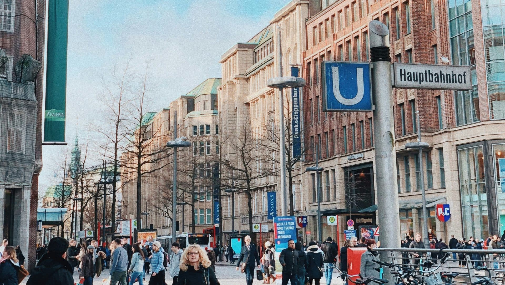 Einzelhandel bleibt robust – Strukturwandel beschleunigt sich