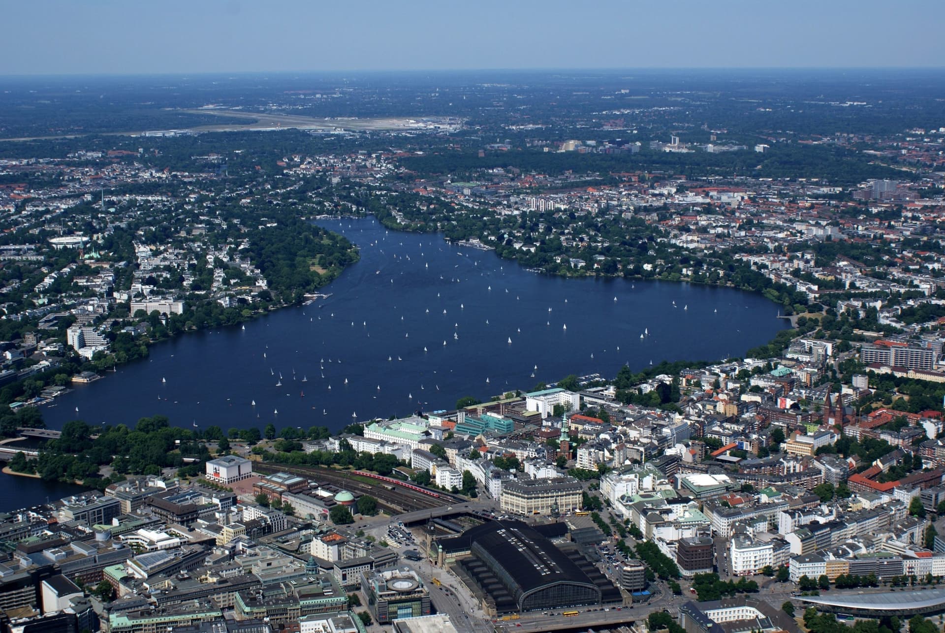 Premiumimmobilien in Hamburg: DAHLER analysiert das Transaktionsgeschehen im Jahr 2025