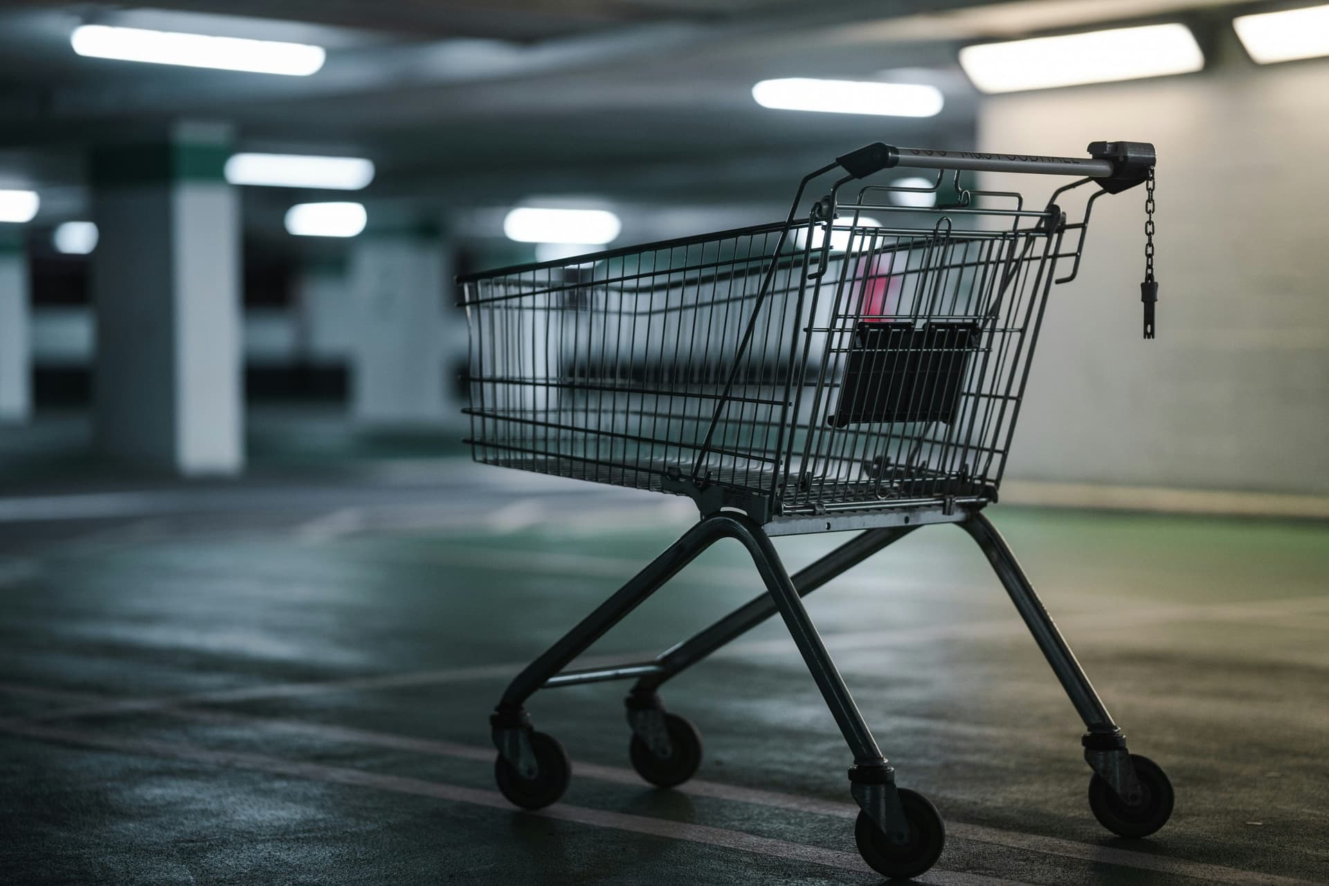Retail-Investmentmarkt: Wenige Großdeals, mehr Verkaufsdruck – Lebensmittelimmobilien besonders gefragt