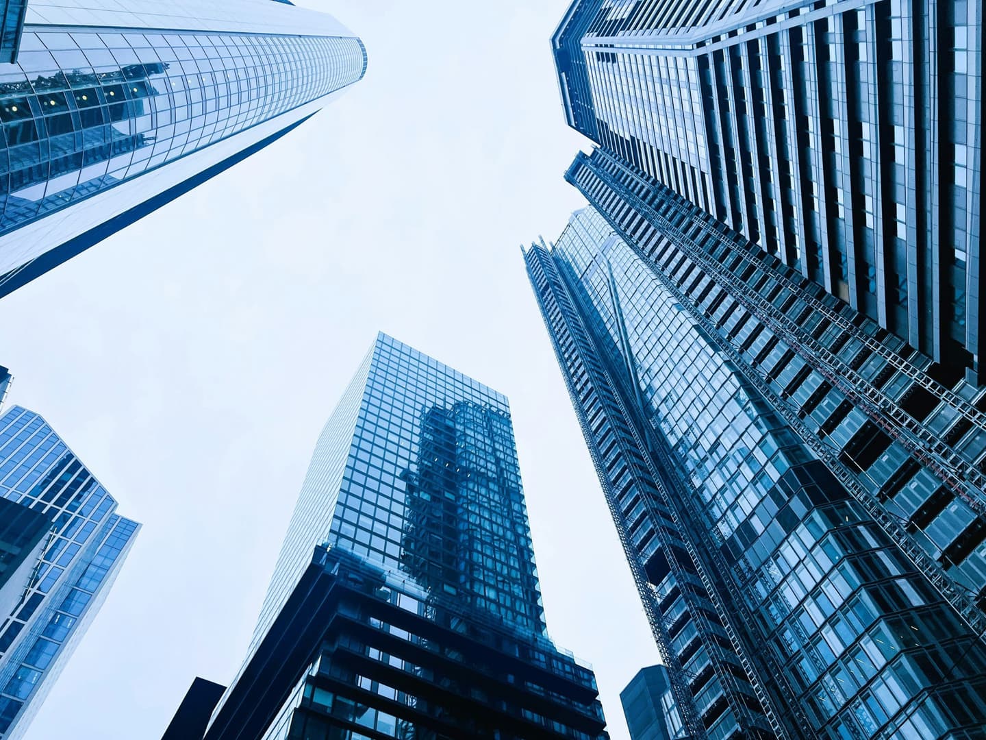 JLL: Pipeline am Frankfurter Büromarkt füllt sich nur langsam