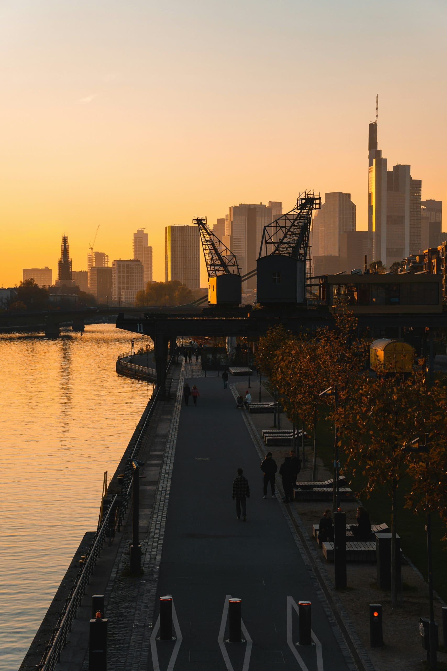 NAI apollo: Logistics space market in the Rhine-Main region starts 2026 with moderate sales result