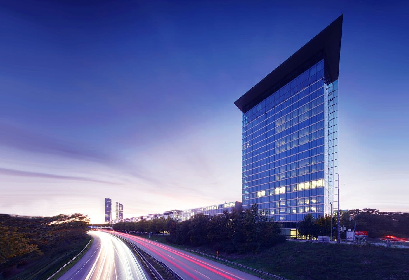 Bayerische Hausbau Real Estate leases 1,000 m² of office space to ALPLA