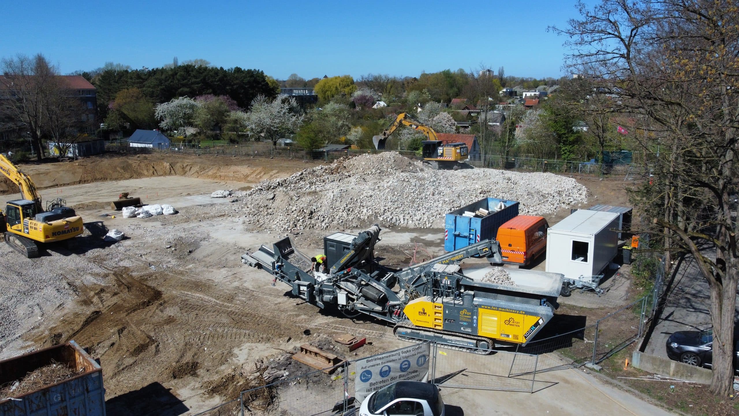 Baustelle mit Betonrecycling für die Lavendio Seniorenresidenz Hannover-List, Niedersachsen, Projekt der Lindhorst Gruppe