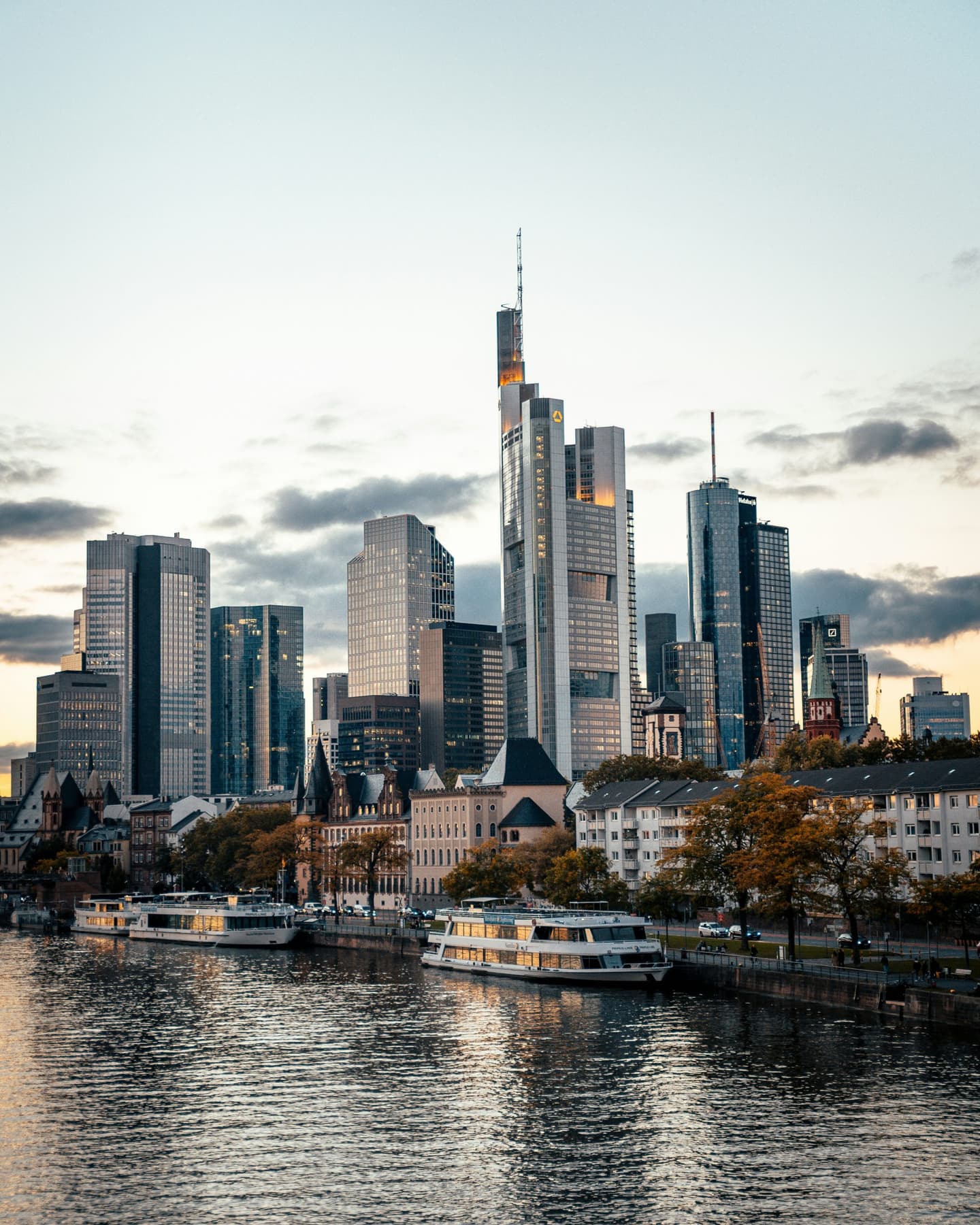 Sotheby's International Realty: International buyers rediscover Germany / Frankfurt comes into focus as a safe real estate location
