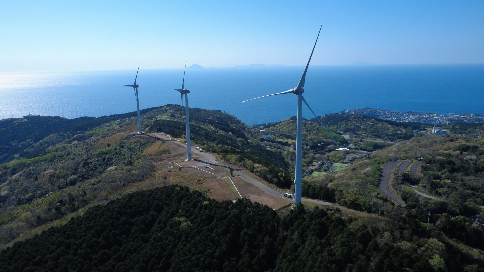 Higashi Izu Furusato wind power plant starts commercial operation