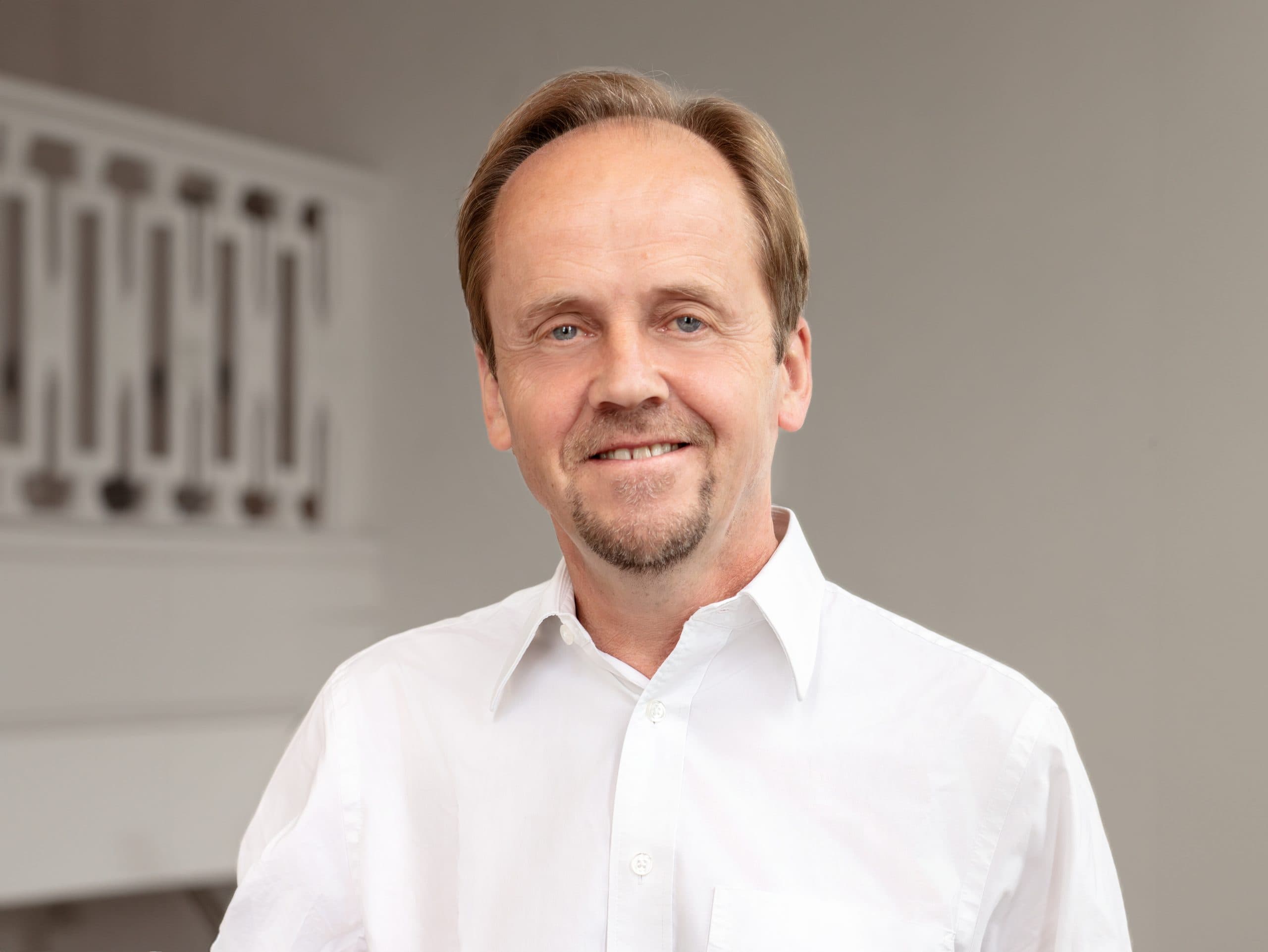 Christof Hardebusch leaves the management of RUECKERCONSULT and retires