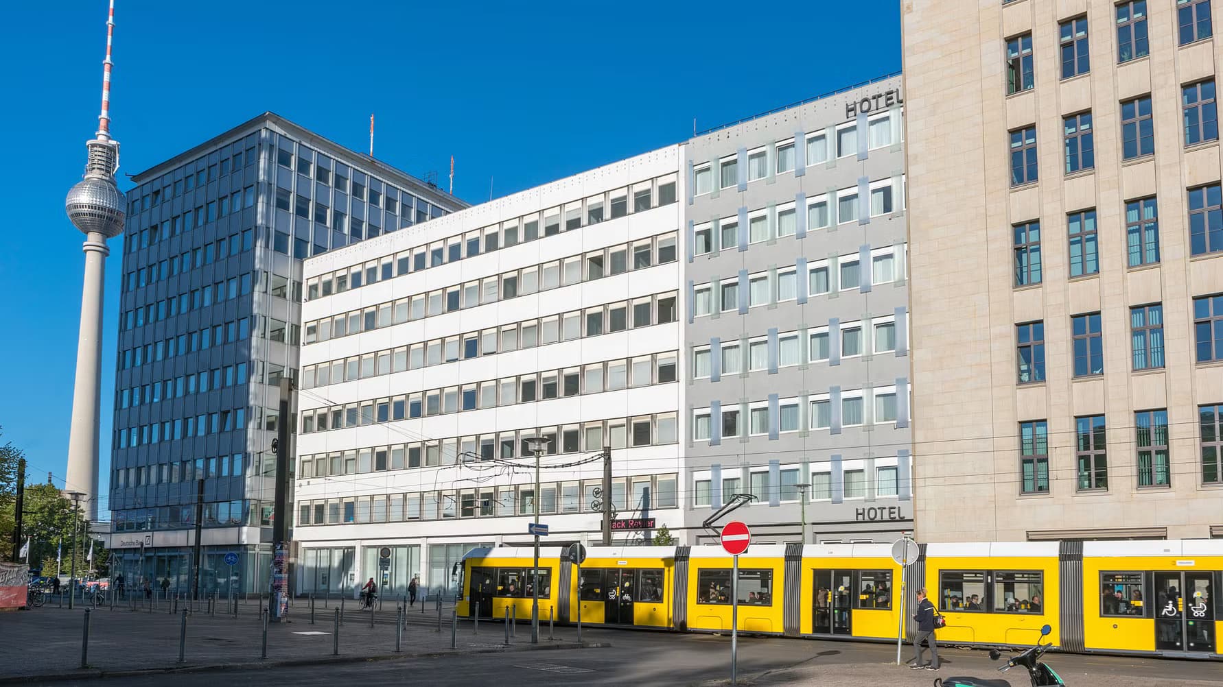 Mietvertrag über 20 Jahre: Beds & Bars übernimmt Betrieb von Aroundtown-Hotelimmobilie am Alexanderplatz in Berlin