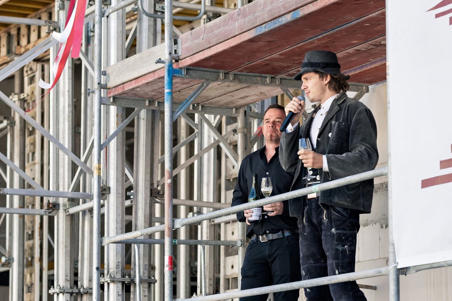 Topping-out ceremony in Karlshorst: 234 new rental apartments reach important construction progress