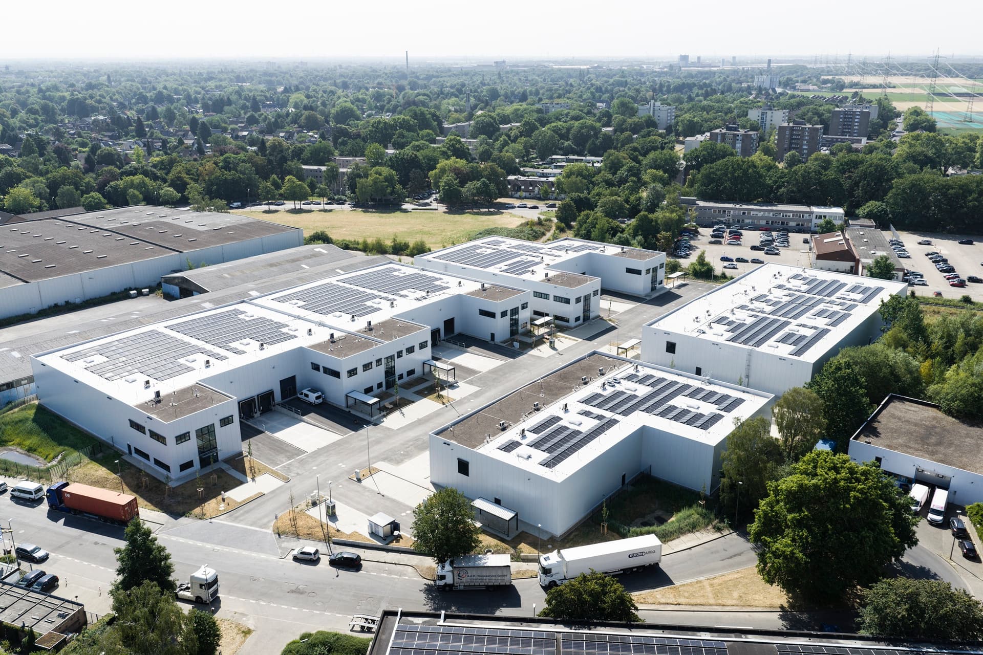 CTPark Krefeld completed: CTP develops modern business park with 19,000 square meters of rental space and welcomes first tenant