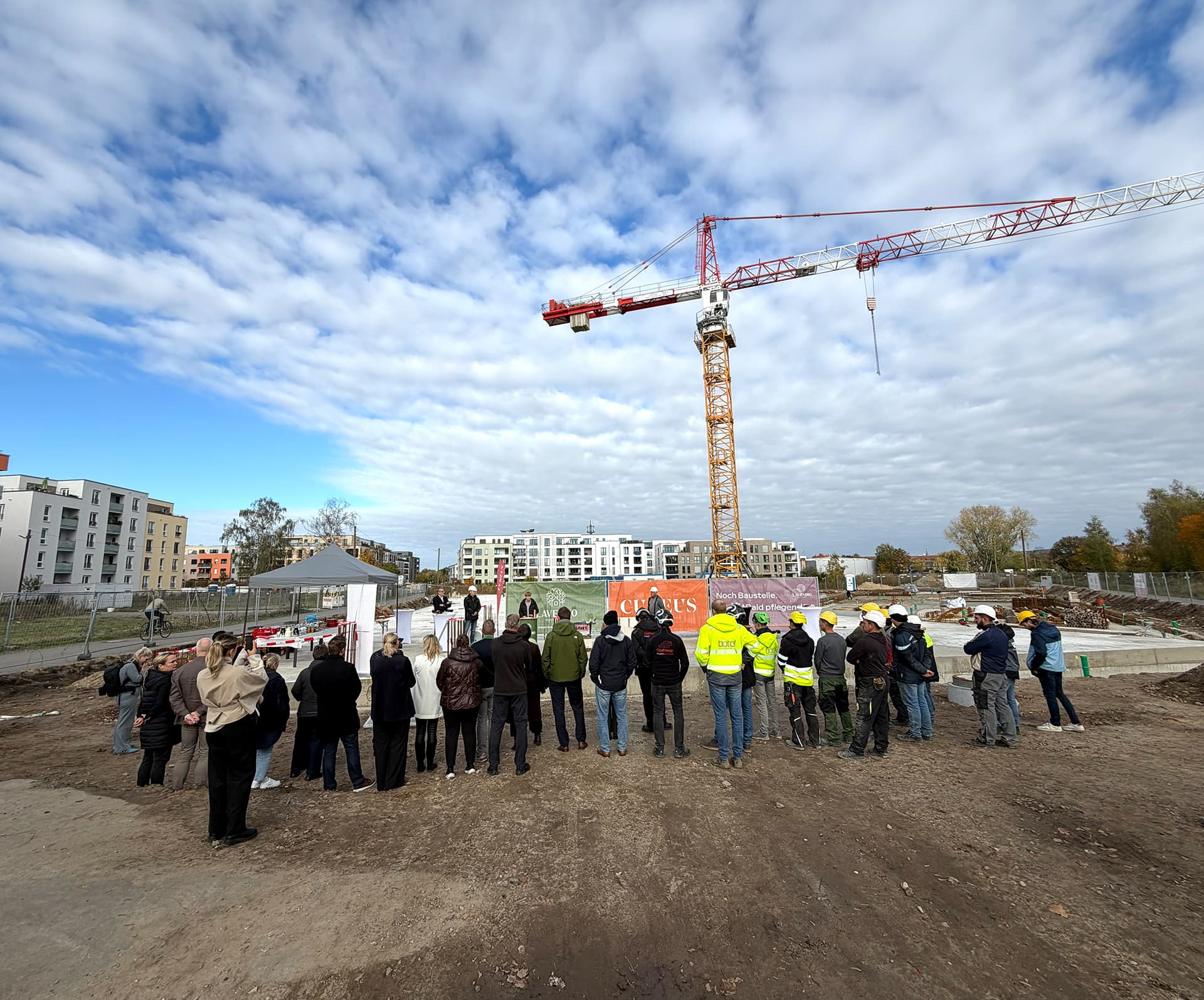 Baustelle Grundsteinlegung Lavendio Seniorenresidenz Braunschweig, Niedersachsen, ein Projekt der Cureus Urheber: Wiebke Buhr